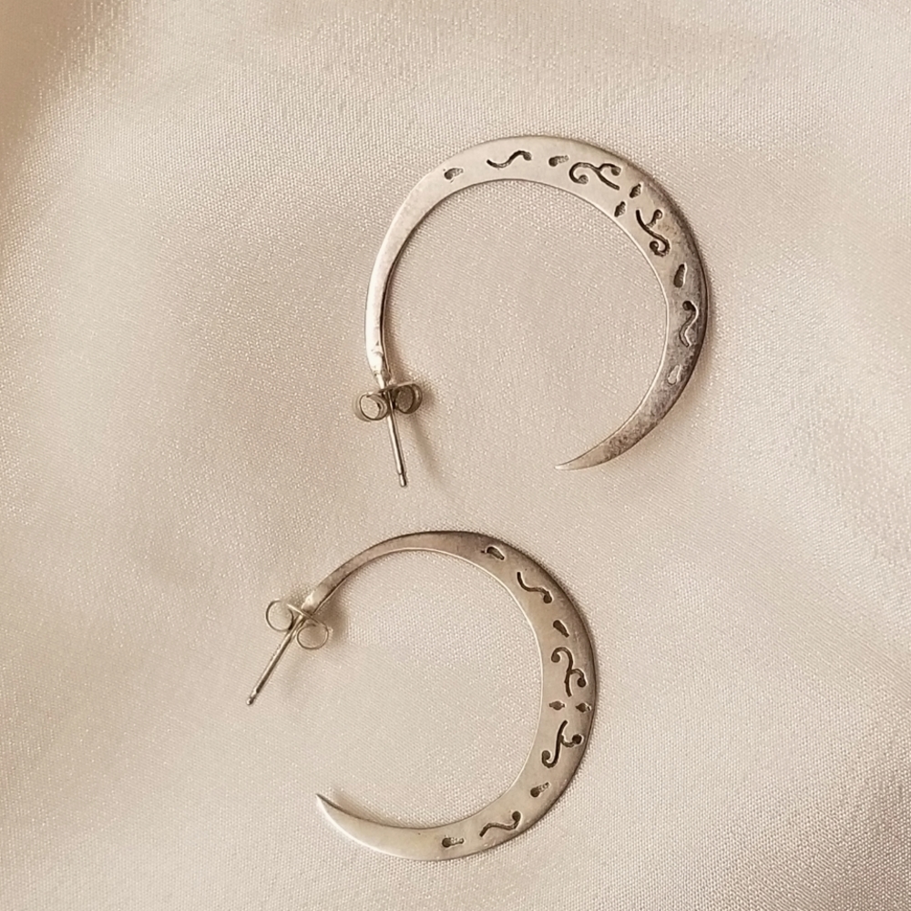 Silver earrings - Picture 2 of 4